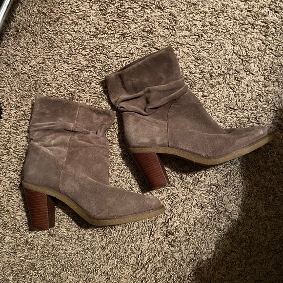 *Donated* Vince Camuto-Beige Suede Ankle Boots - Picture 2 of 6